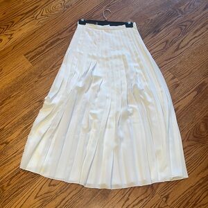 William Pearson Woman’s White Skirt Size 10